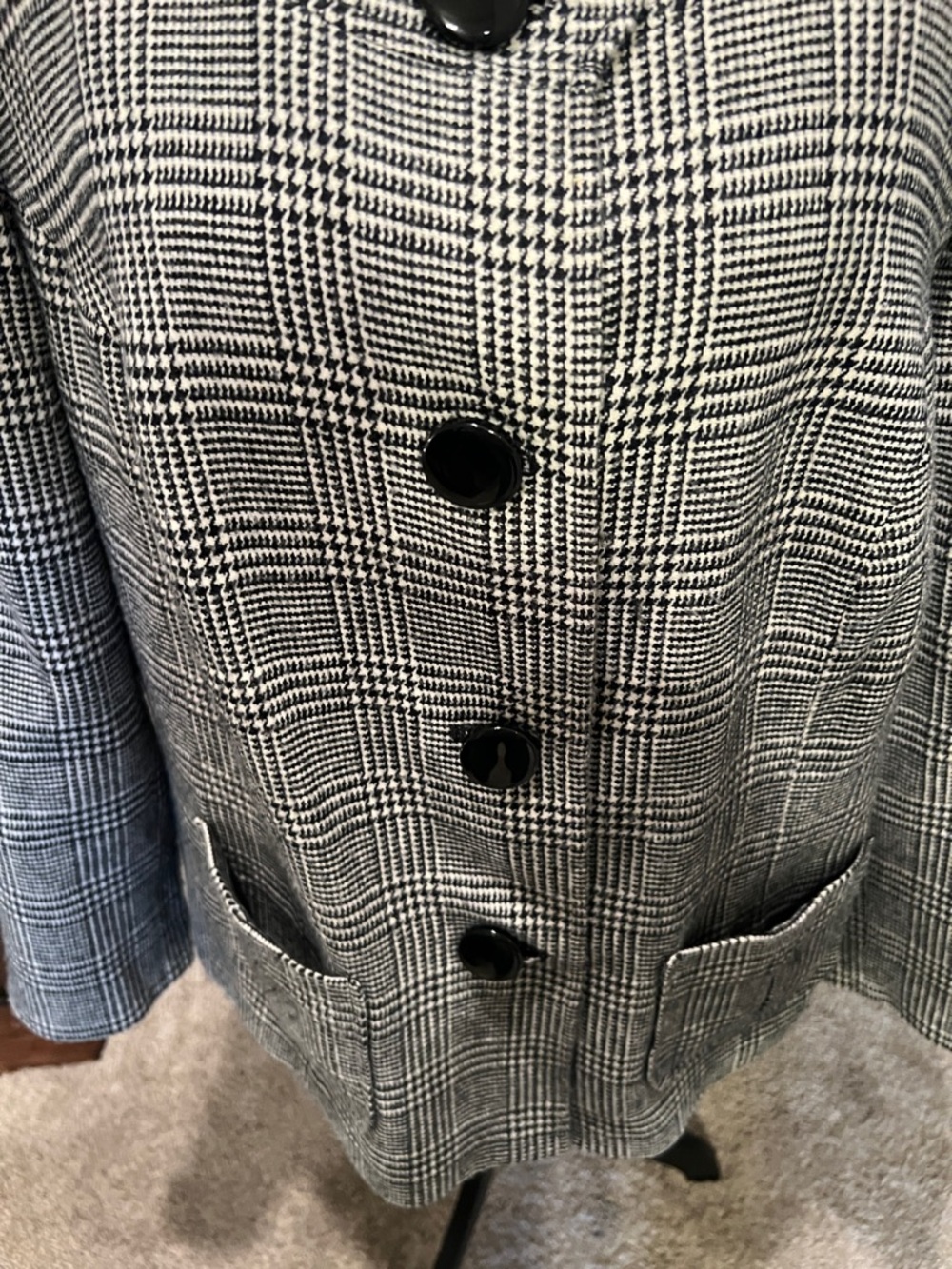 JM Collection Black and White Glen Plaid Round-Neck Blazer - Picture 5 of 10
